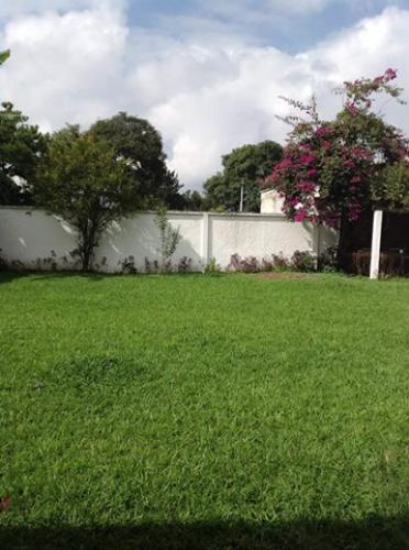 Hermosa Casa en mariscal Zona 11, Fuera de condominio ideal para Negocio o Apartamentos 
