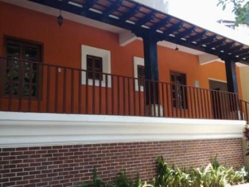 Casa y Terreno en Antigua Guatemala