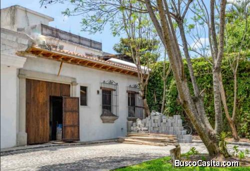 Casa en venta ubicada Antigua Guatemala / Condominio Katalina
