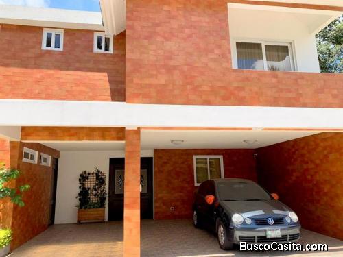 Casa en Venta  El Encinal, Tronco II zona 7 de Mixco