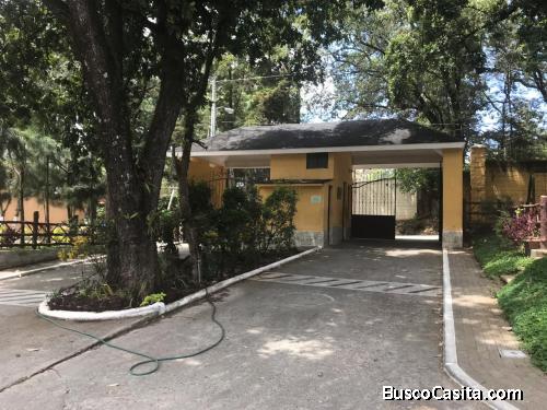 HERMOSA CASA  EN EL ENCINAL  