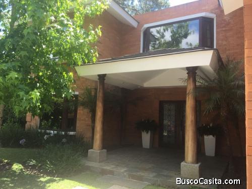 Residencia en los Encinos Muxbal