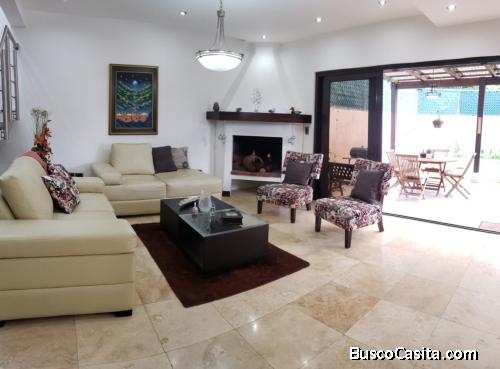 Venta Casa Zona 16, en Condominio San Isidro