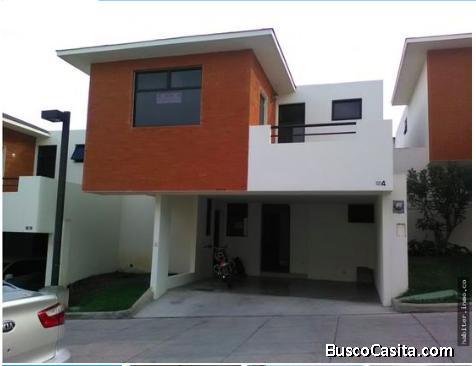 VENDO CASA BOSQUE ESCONDIDO CARRETERA SALVADOR