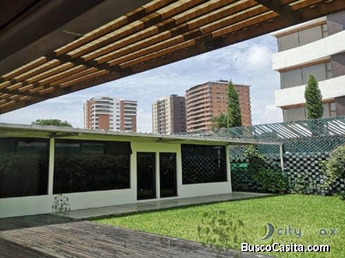 Venta De Casa Para Inversión En Zona 14