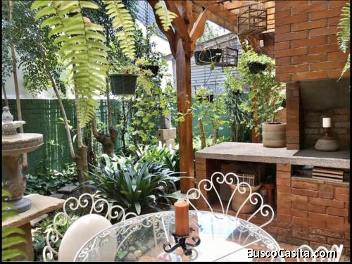 Residencia Zona 10 en la 20 Calle / Ledp