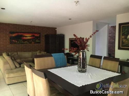 Casa en Venta sector de Kanajuyu zona 16
