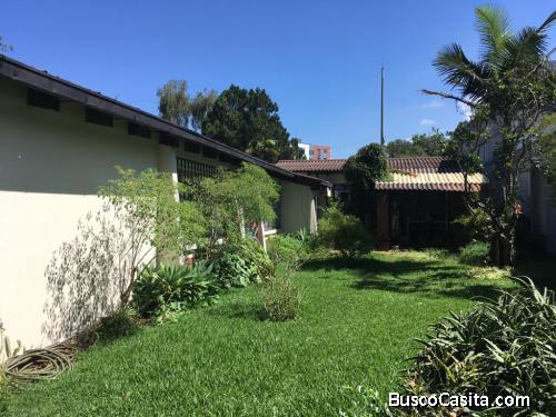 Residencia Zona 15 Vhi/ RC I