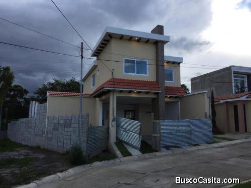 CASA EN VENTA EN CONDOMINIO RESIDENCIAL QUETZALTENANGO