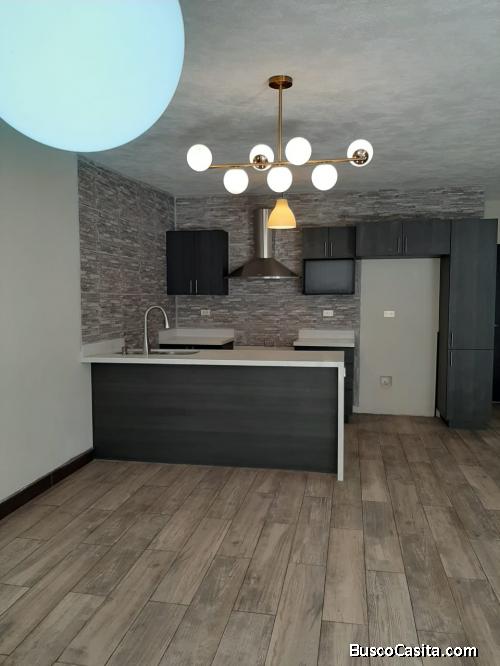 Casa en venta en Granai 2, Zona 11