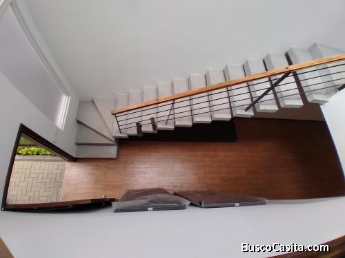 Casa en Venta en Condominio de Carretera a El Salvador Km. 18.5