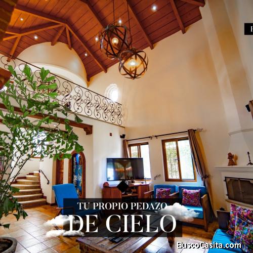 Hermosa casa para venta en Antigua Guatemala, amplia, con jardín y finos acabados