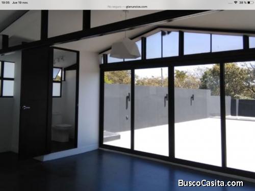 HERMOSA casa REMODELADA SECTOR B-2 San Crisotbal z.8 Mixco