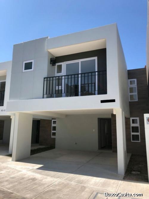 VENTA casa en zona 2 Parque San Ángel