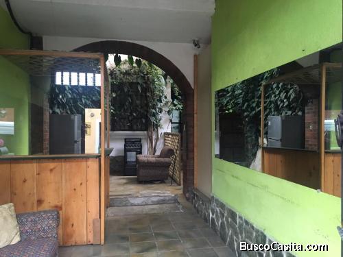 Casa en Antigua Guatemala en alquiler para suelo comercial 