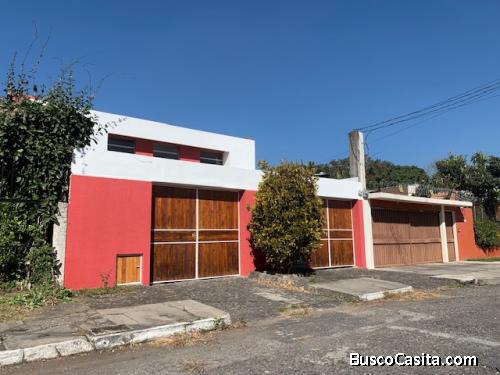 Casa en venta en colonia Lo de Bran zona 3