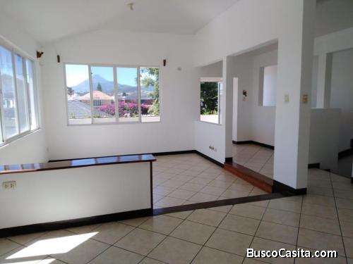 Casa en venta en Sector B-3 Exclusivo en San Cristóbal