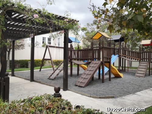 VENDO CASA TIPO SOLANA ZONA 4 DE MIXCO