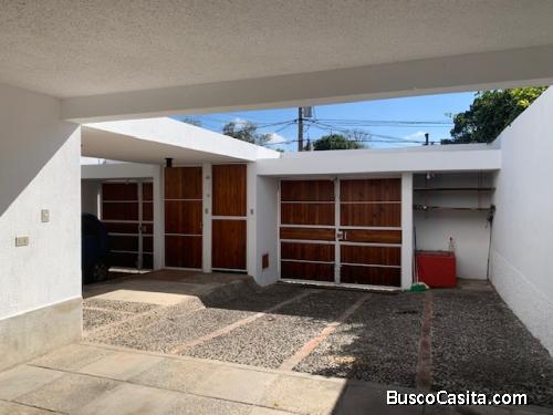 CityMax Diamond vende linda casa en Colonia Bran zona 3