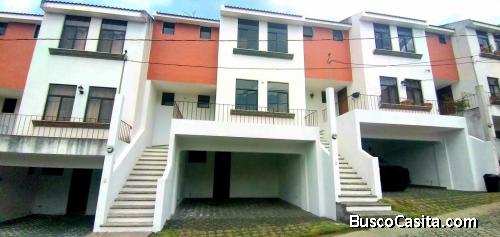 CityMax Antigua vende casa con financiamiento en San Lucas Sacatepéquez 