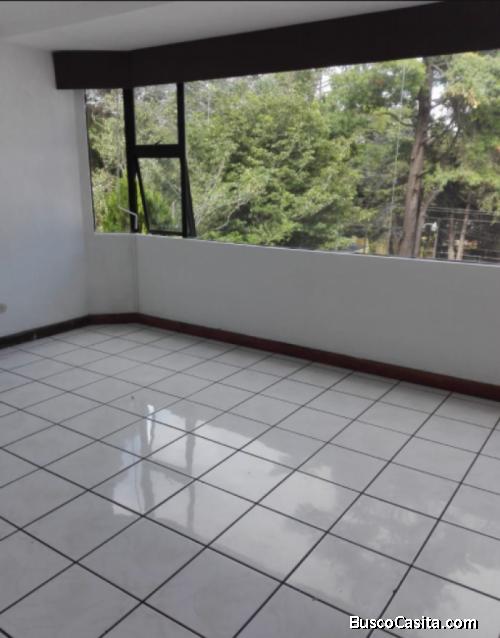Casa en Renta y Venta en condominio Arrazola 2, Guatemala.