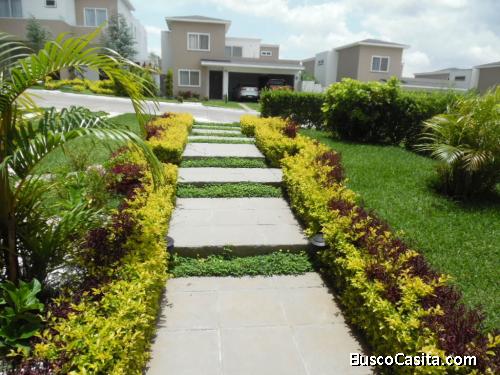 CASA EN VENTA FONTANA II KM 25 C.S. /MUNDO INMOBILIARIO