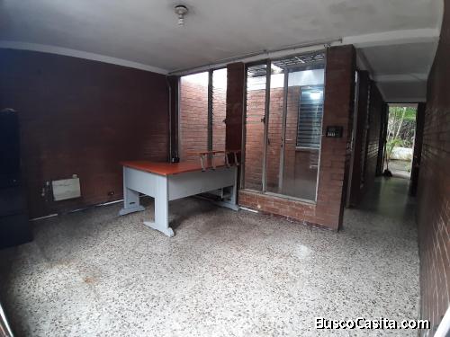 CASA EN VENTA EN ZONA 13 CON GIRO COMERCIAL