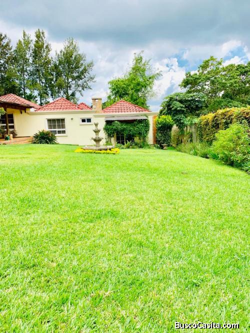 Venta de casa en Casa y Campo