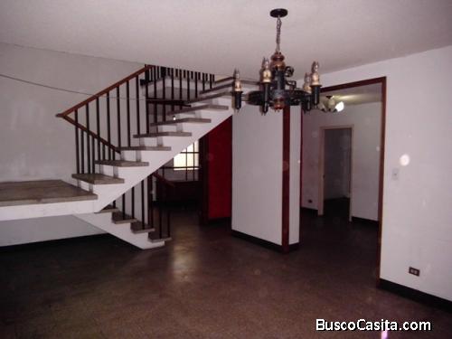 Vendo casa en colonia Lourdes zona 16