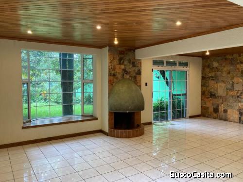 Hermosa casa en Venta en condominio zona 15, Guatemala