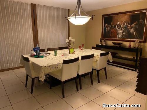 Casa en Venta en zona 13 Avenida Hincapié