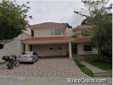 VENTA Casa en condominio carretera al Salvador km. 22.5