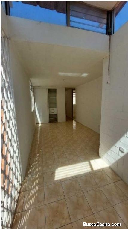 VENDO CASA COLONIA MIRADOR 1 ZONA 11 DENTRO GARITA