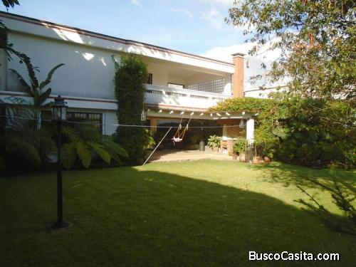 Vendo hermosa Casa amplios ambientes en San Cristóbal
