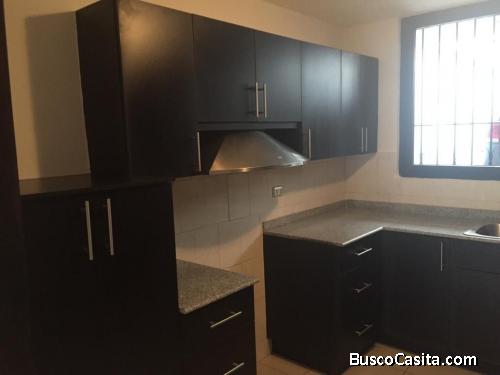 Casa en Venta Condominio Valles de Vista Hermosa, Zona 15