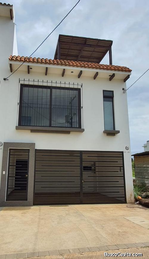 Casa en venta en Hacienda Real Zona 16