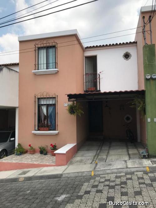 Se remata casa dentro de condominio en #SanMiguelEscobar en #CiudadVieja