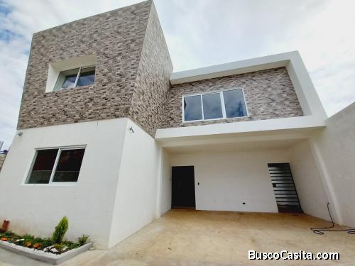 CASA MODERNA EN VENTA VILLA ESMERALDA, BALCONES 3