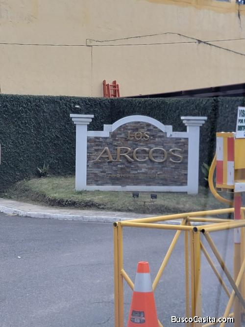 CASA RESIDENCIAL EN VENTA LOS ARCOS SAN MIGUEL PETAPA