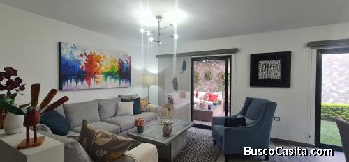 Vendo casa seminueva en San Cristóbal Cond. Residencial