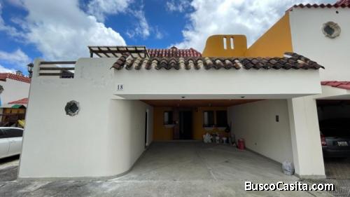 CASA EN VENTA CARRETERA A EL SALVADOR 18.5