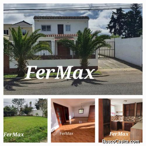 Vendo casa con JARDÍN GRANDE  en San José Pinula.  Mide 12 x 36 mts