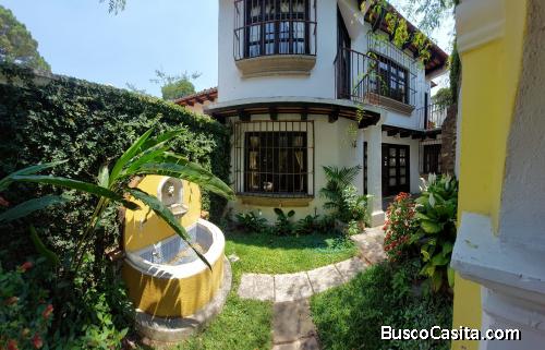  Espectacular casa en venta el centro de #AntiguaGuatemala 