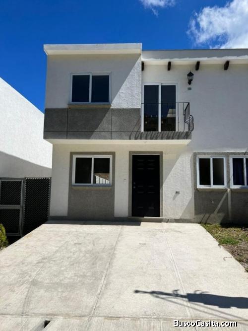 Casa Nueva En Rentaventa En Celajes De Navarra; Idi: 127727