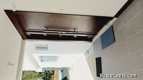 Vendo Moderna Casa en Villas La Joya CAES