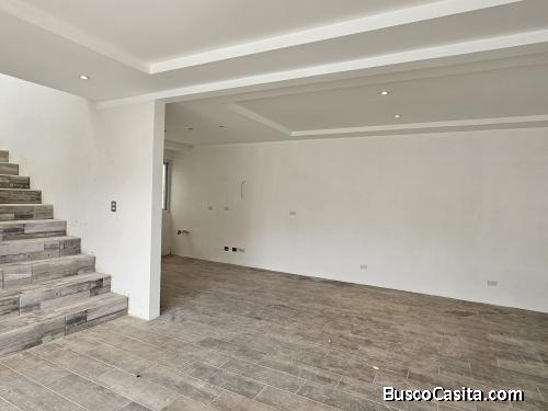 Casa nueva en venta en Hacienda Real zona 16