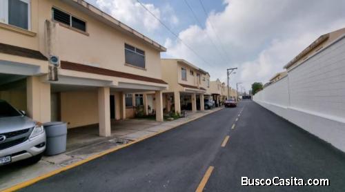 Casa En Venta En Villa Montana Km 18 A San Jose Pinula; Idi: 105218