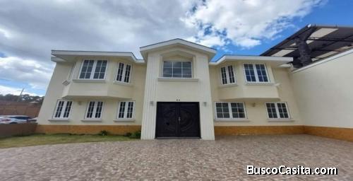 Venta De Casa En Arcos De Santa María Fase 1; Idi: 130284