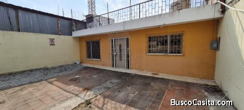 CASA EN VENTA ZONA 14 SECTOR DE LA VILLA INTERIOR