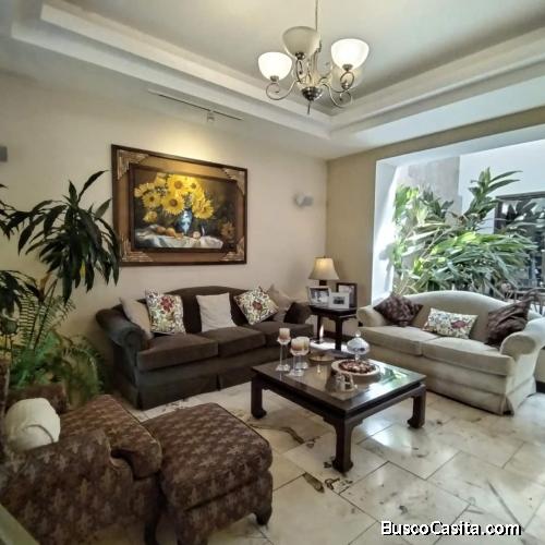 Casa en Venta en residenciales Entre Bosques, Santa Catarina Pinula Km 18-5